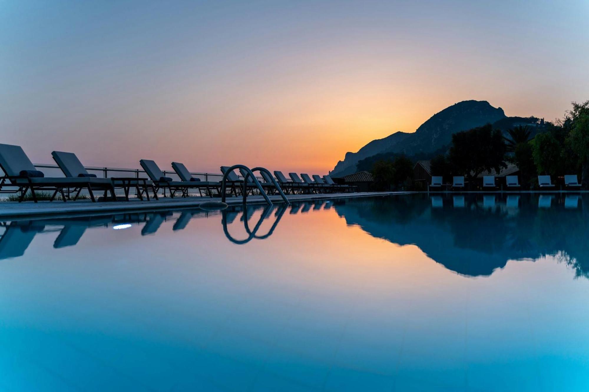 Domes Of Corfu, Autograph Collection Otel Glifada Dış mekan fotoğraf